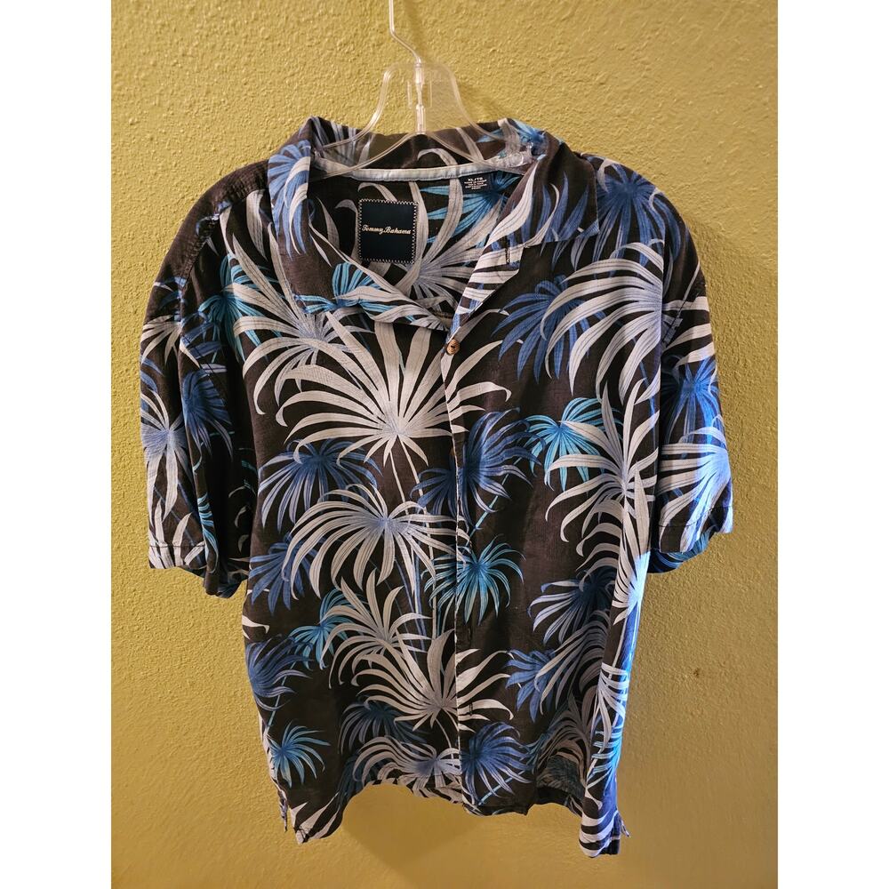 Tell me Bahama extra large 100% silk short sleeve shirt.